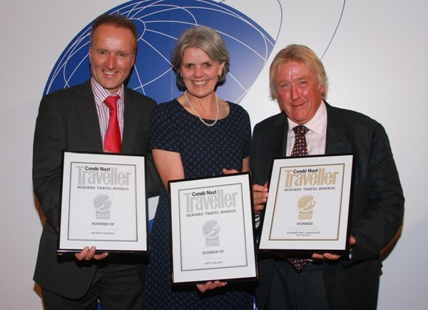 With the New Zealand awards are: Ed Sims from Air New Zealand, Deputy High Commissioner Belinda Brown and Paul Kerr, CEO Small Luxury Hotels of the World who accepted the award on behalf of Blanket Bay